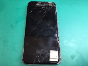 iphone6黒ガラス割れ3